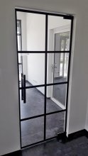 drzwi szklane loftowe jednoskrzydłowe